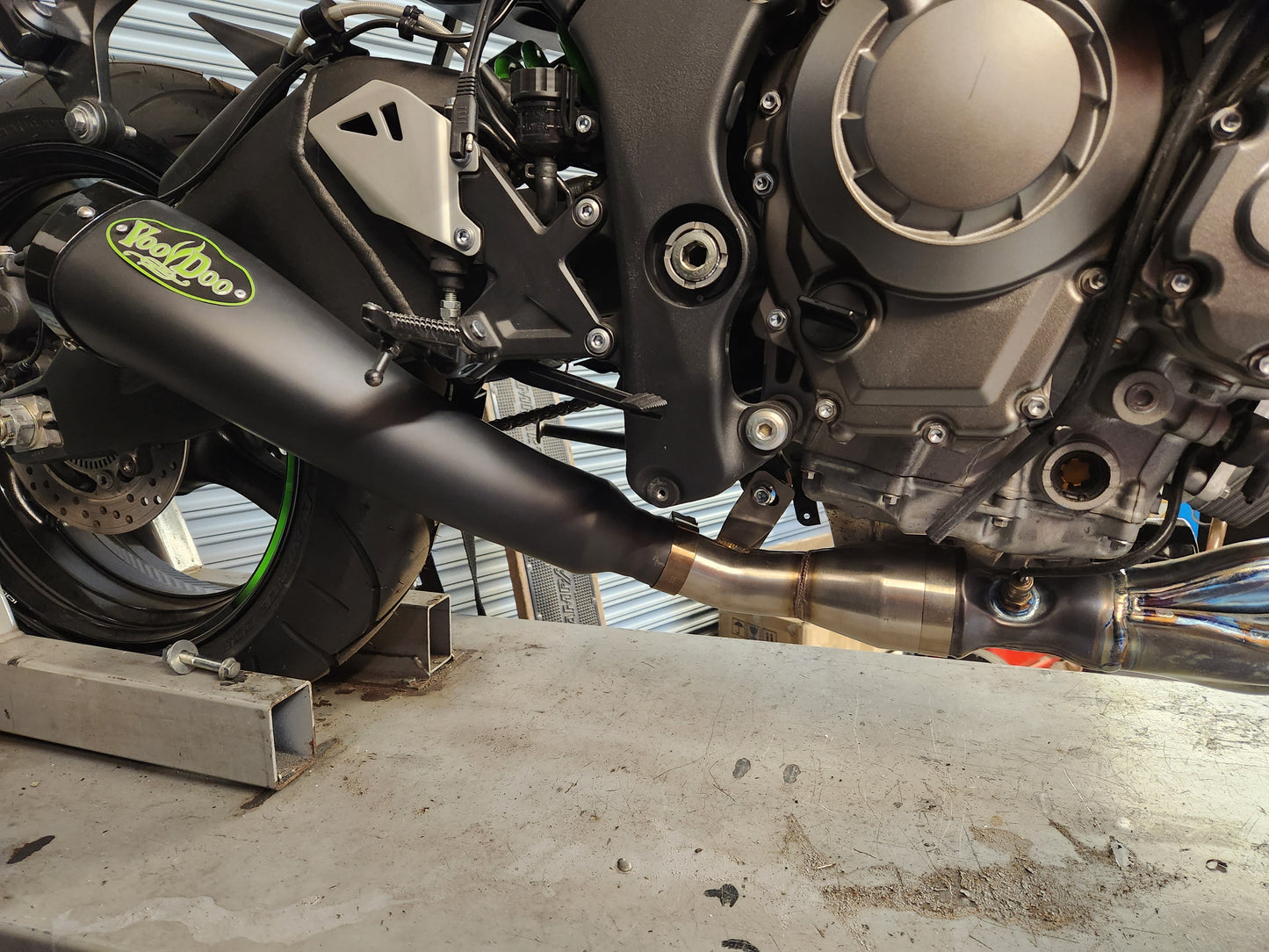 MOJO ZX10 21-25 BLACK VMJEZX10M1CDB*