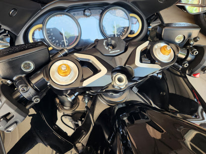 TOP TRIPLE TREE HAYABUSA 22-26 BLACK VTT1PCBUSAM2