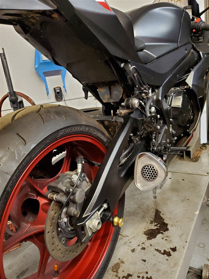 MOJO GSXR1000 17-25 4 INTO 1 BLACK VMJEFSGSXR1L7B*