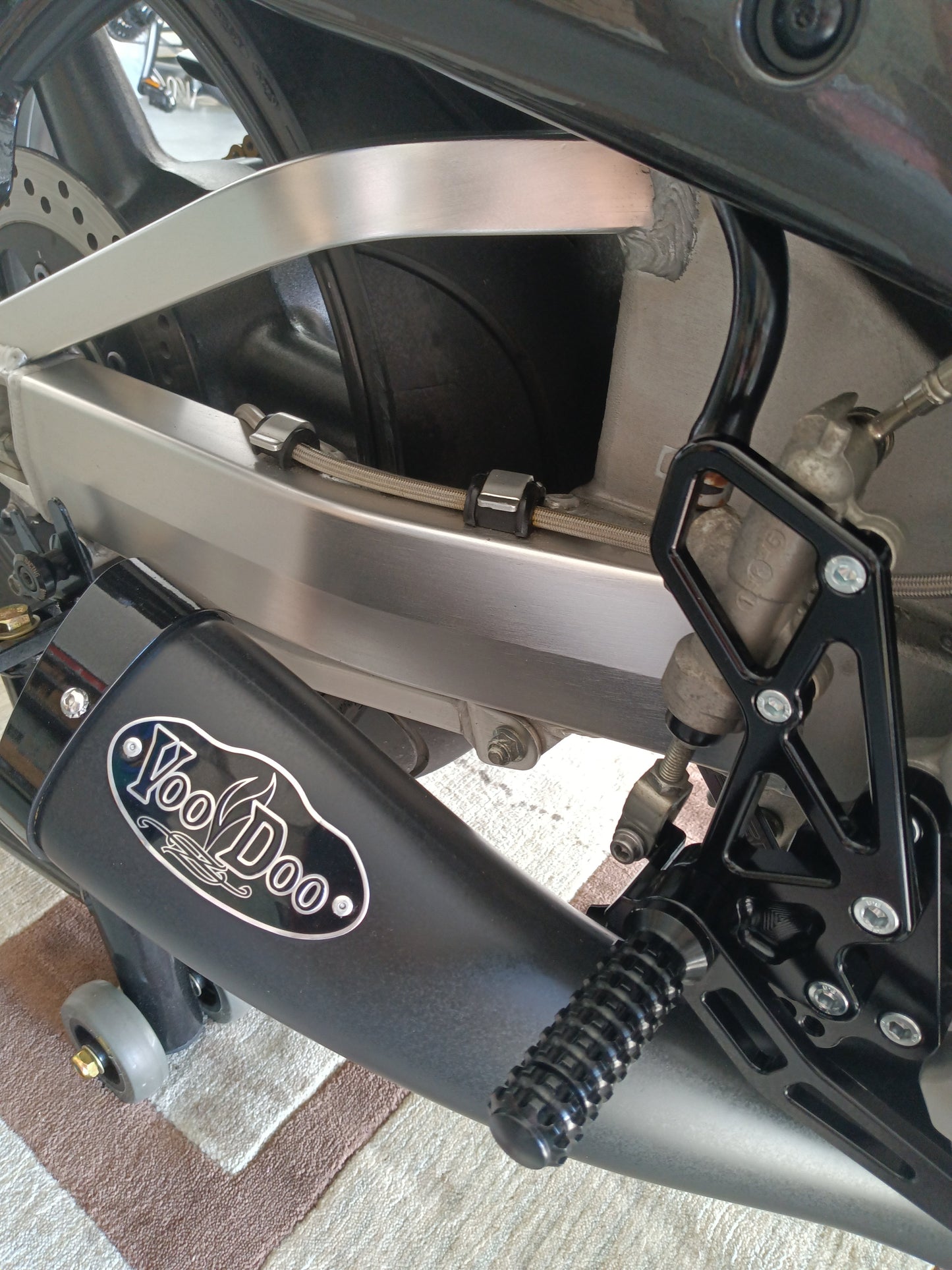 MOJO HAYABUSA 99-25 4 INTO 1 BLACK VMJEFSBUSAJ9B*