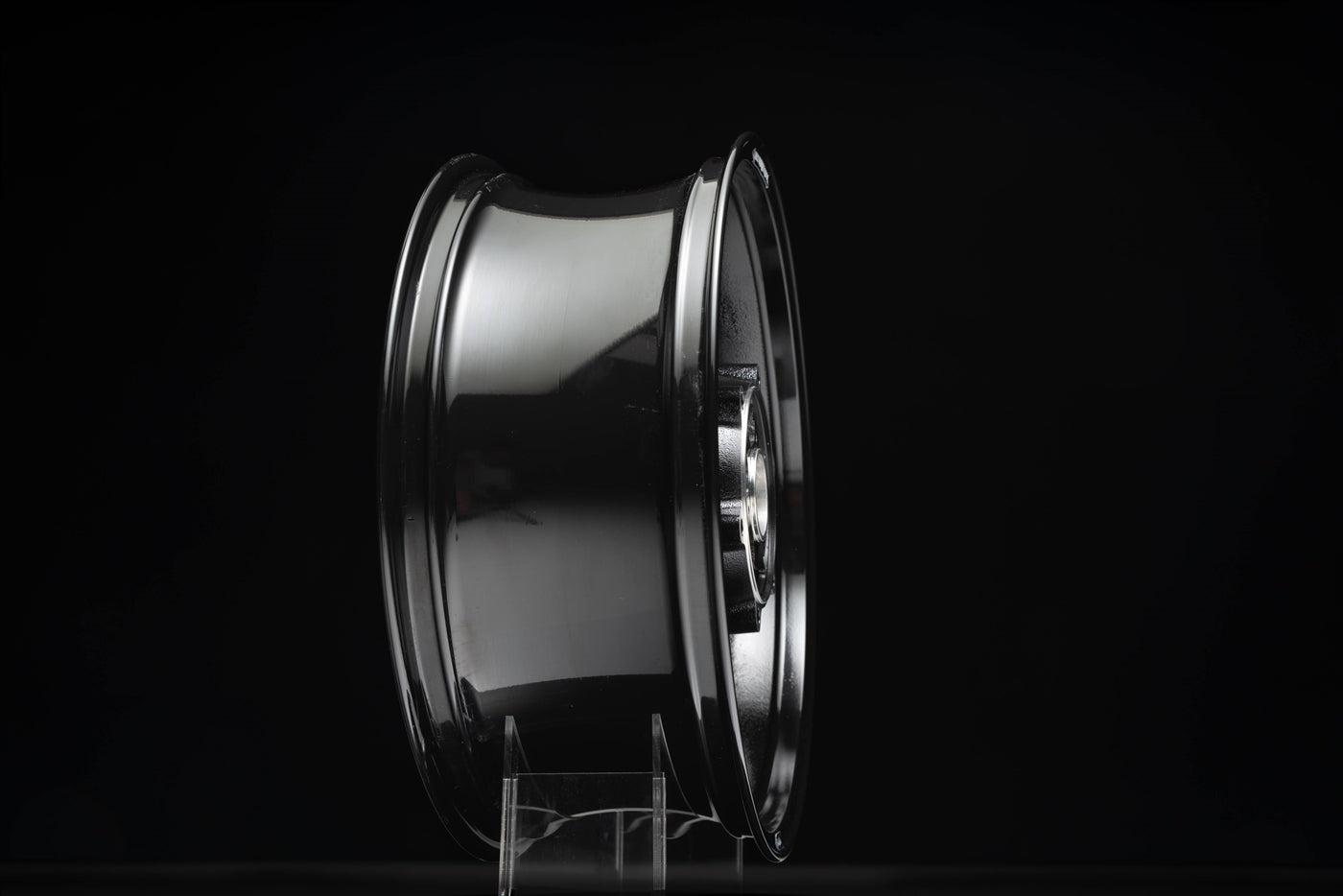 WHEEL SNIPER REAR HAYABUSA 08-25 KOYO BLACK VWBUSAK8SSB01RB*